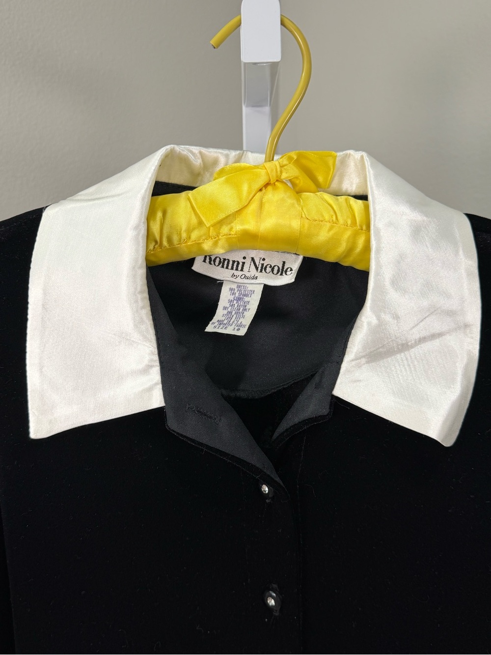 Vintage 90s Ronni Nicole by Ouida - Black Velvet - Size 10 - Picture 3 of 6